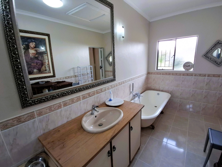 5 Bedroom Property for Sale in Doringkruin North West